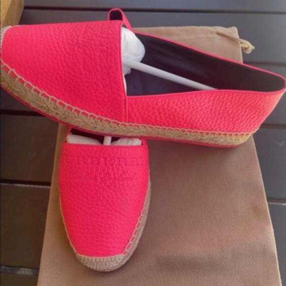Burberry Neon Pink Hodgeson Logo Espadrilles - Picture 3 of 7